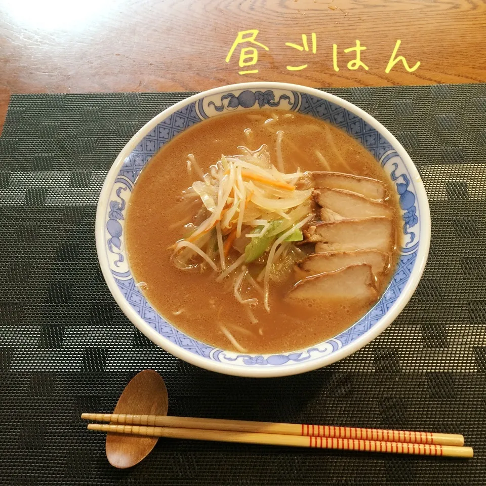 醤油豚骨ラーメン|yakinasuさん