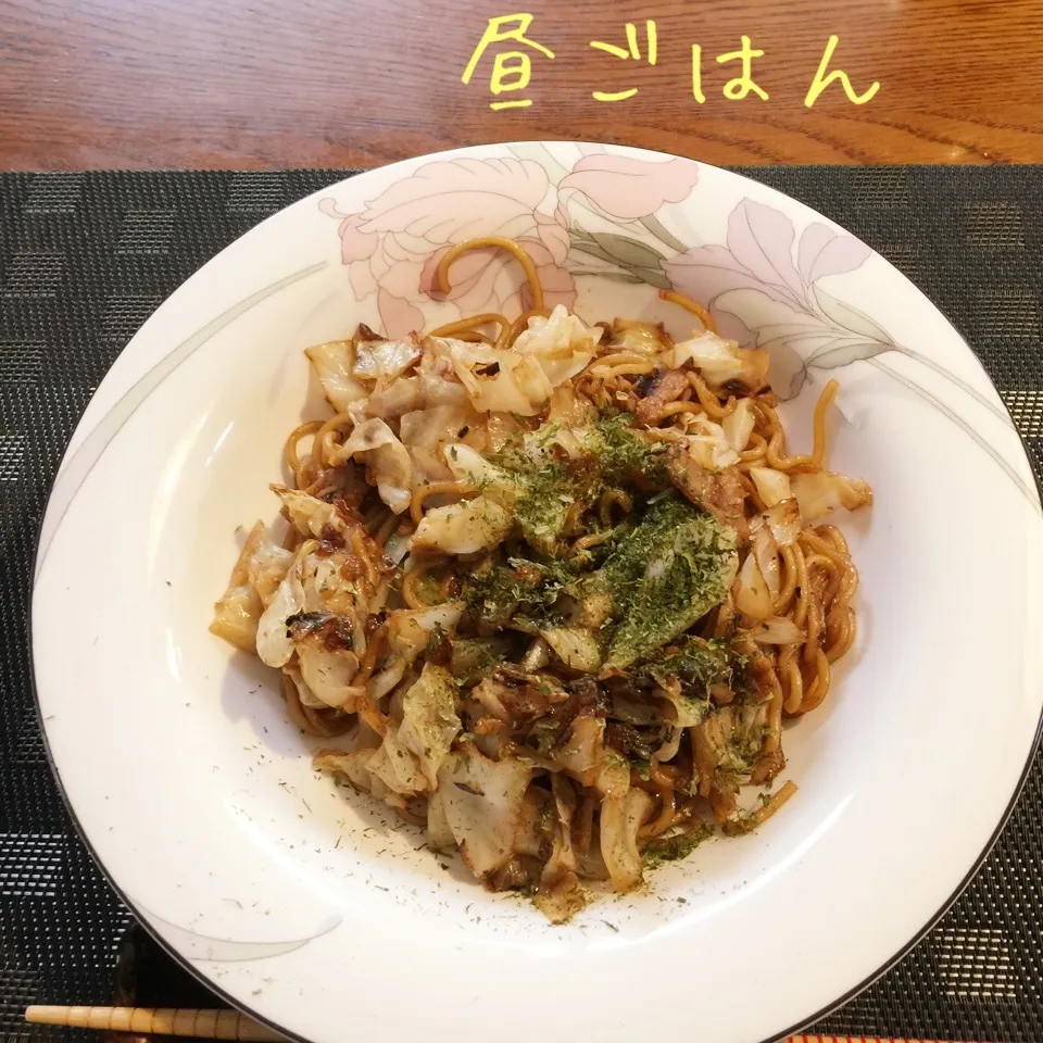 Snapdishの料理写真:夫作ソース焼きそば|yakinasuさん