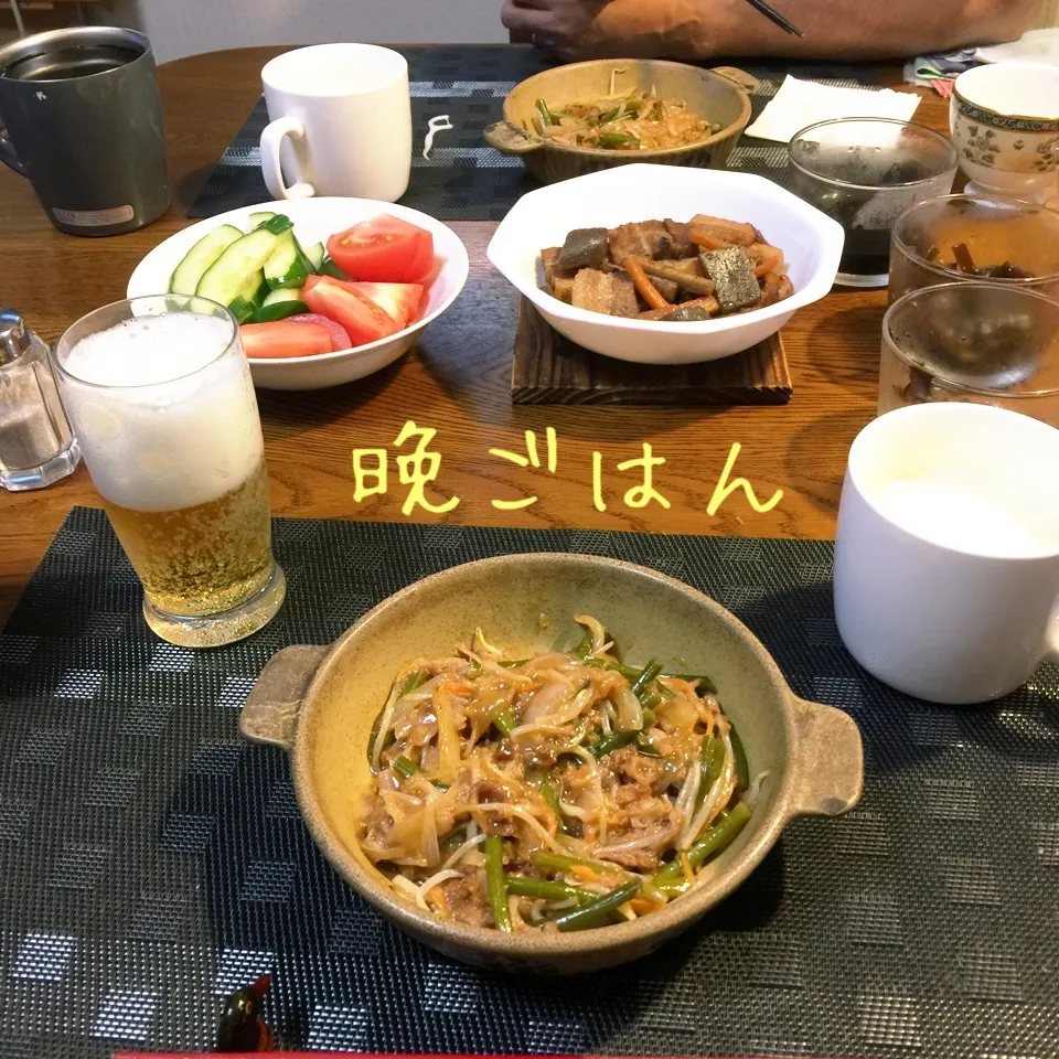 味付き牛肉とニンニクの芽もやし炒め、焼豚根菜煮物、スープ、|yakinasuさん