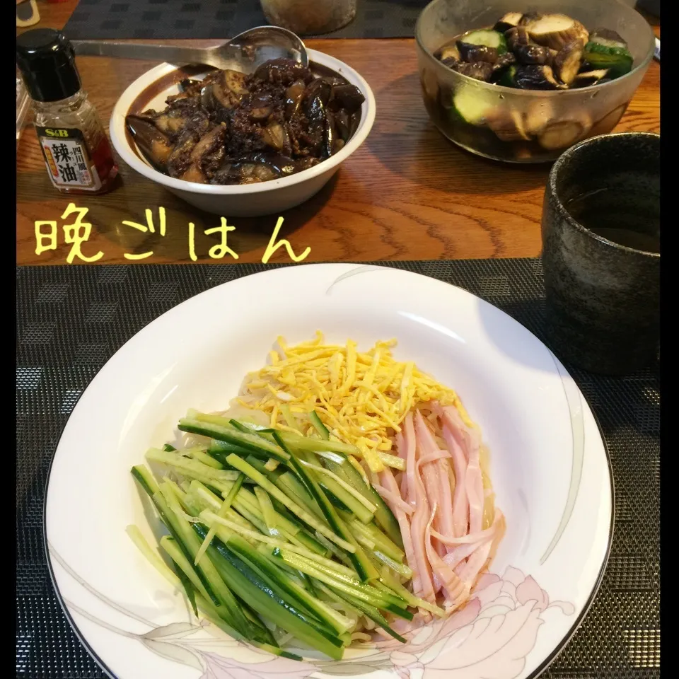 冷やし中華、茄子とひき肉の味噌炒め、茄子と胡瓜の漬物|yakinasuさん