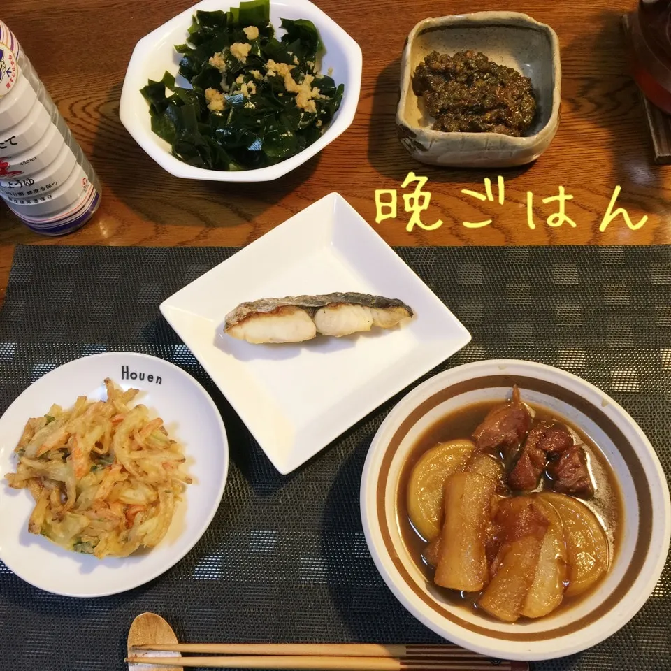 さわらの塩焼き、ワカメ生姜醤油、リメイク蕗味噌、大根豚煮物|yakinasuさん