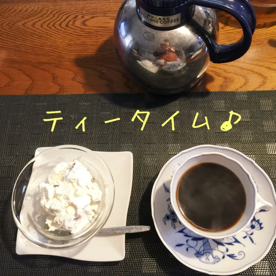 残った生クリームにオレオまぜて冷凍しただけのアイスクリーム|yakinasuさん