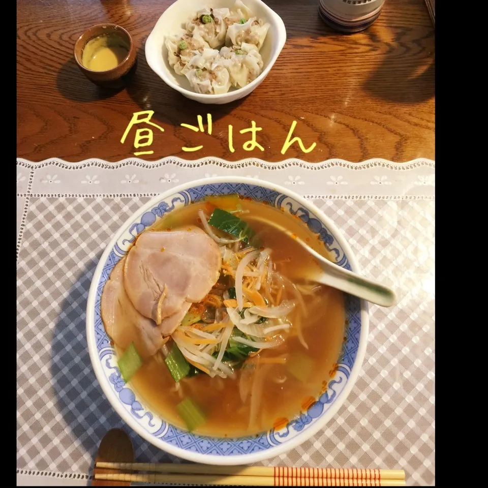 醤油ラーメン、焼売|yakinasuさん