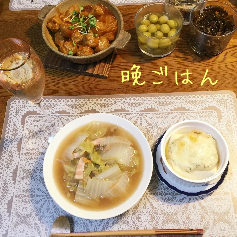 Snapdishの料理写真:ミートボール甘酢あん、白菜ベーコンスープ煮、豆腐明太マヨチー|yakinasuさん