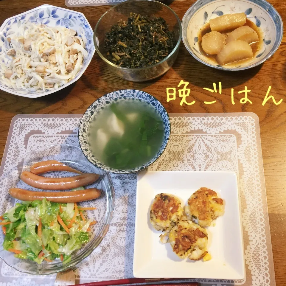 はんぺん団子、スモークソーセージ、野菜炒め、大根鮪角煮サラダ|yakinasuさん