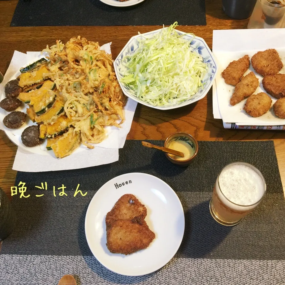 豚ヒレカツ、南瓜天、かき揚げ、椎茸天、せんキャベツ、ビール|yakinasuさん