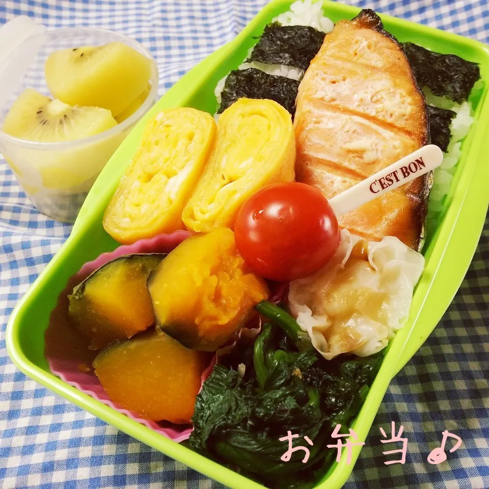 Snapdishの料理写真:鮭弁当♪|ちびたまさん