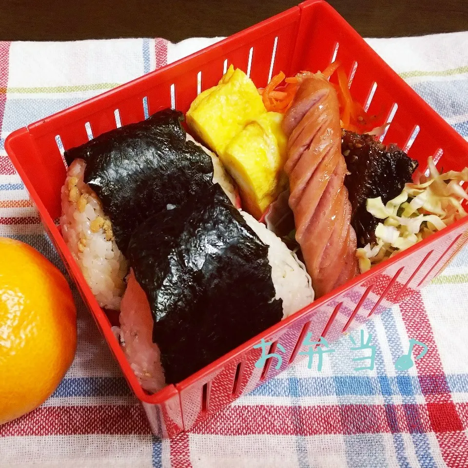 Snapdishの料理写真:おにぎり弁当♪|ちびたまさん