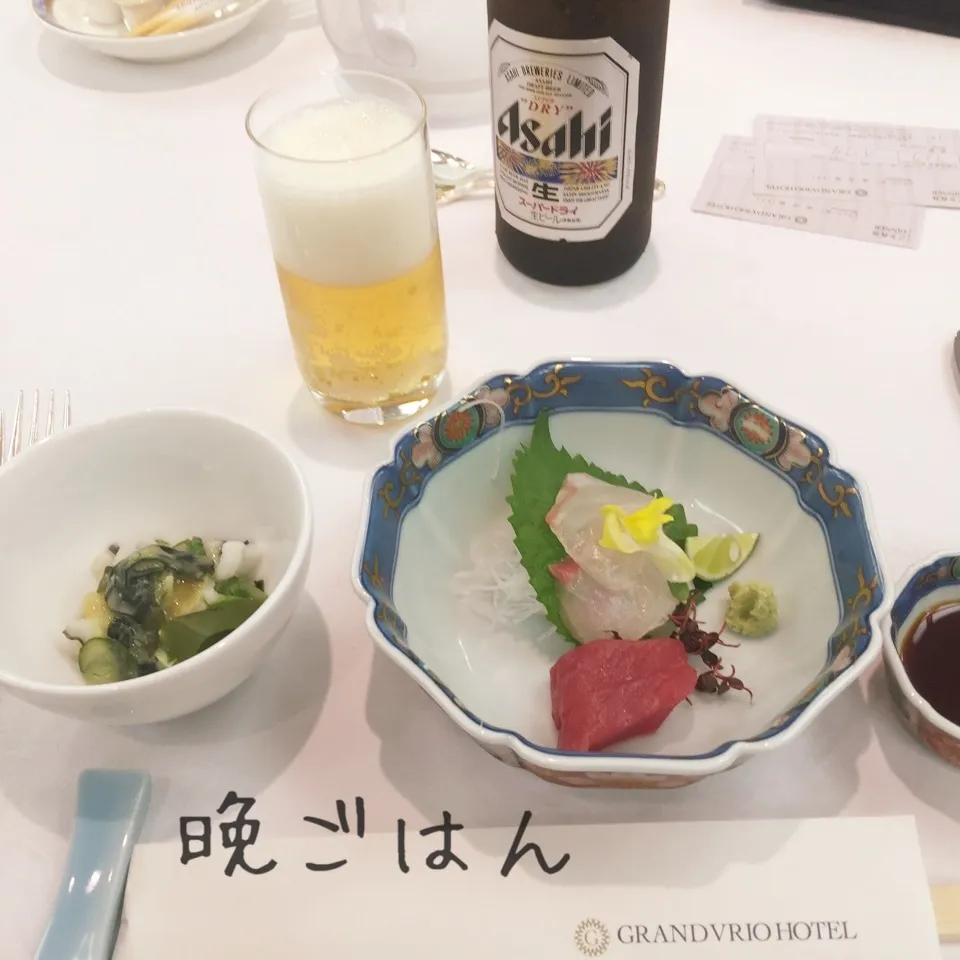 お刺身と、えんどう豆の豆腐、|yakinasuさん