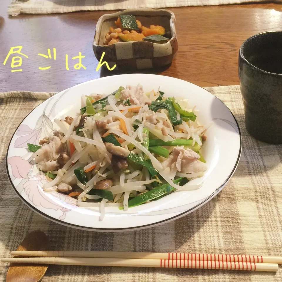 野菜たっぷり塩焼きそば、南瓜大豆のはとこ煮|yakinasuさん