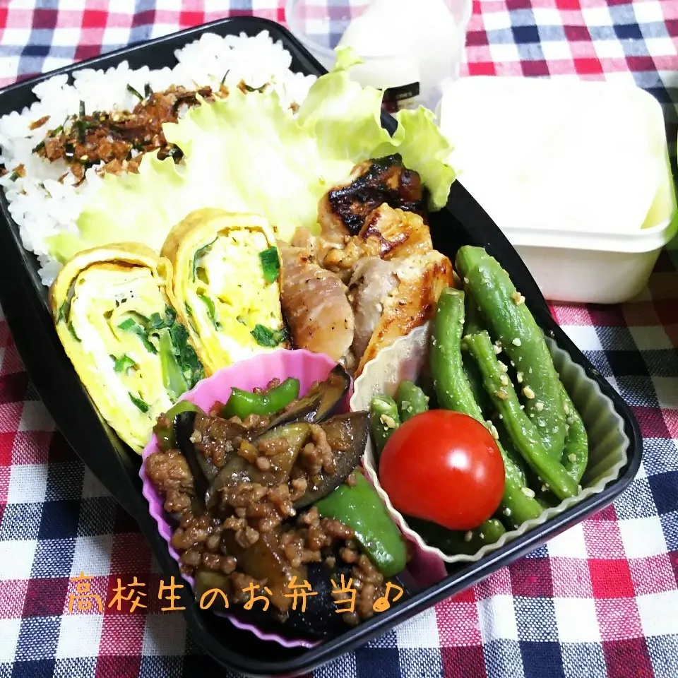 Snapdishの料理写真:鶏塩麹焼き弁当♪|ちびたまさん