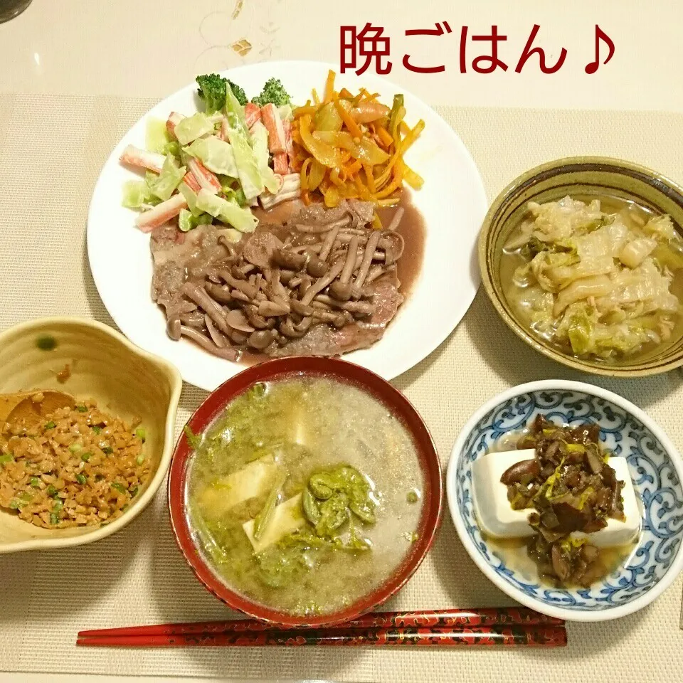 Snapdishの料理写真:今日の晩ごはん(ミニステーキのきのこソースと…)|oomugiさん