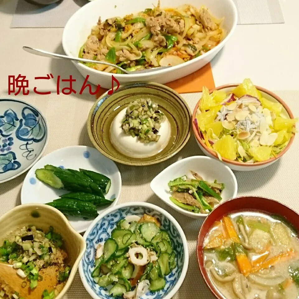 Snapdishの料理写真:今日の晩ごはん(豚キムチと…)|oomugiさん