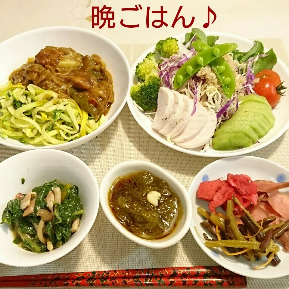 Snapdishの料理写真:今日の晩ごはん(夏野菜チキンカレーと…)|oomugiさん