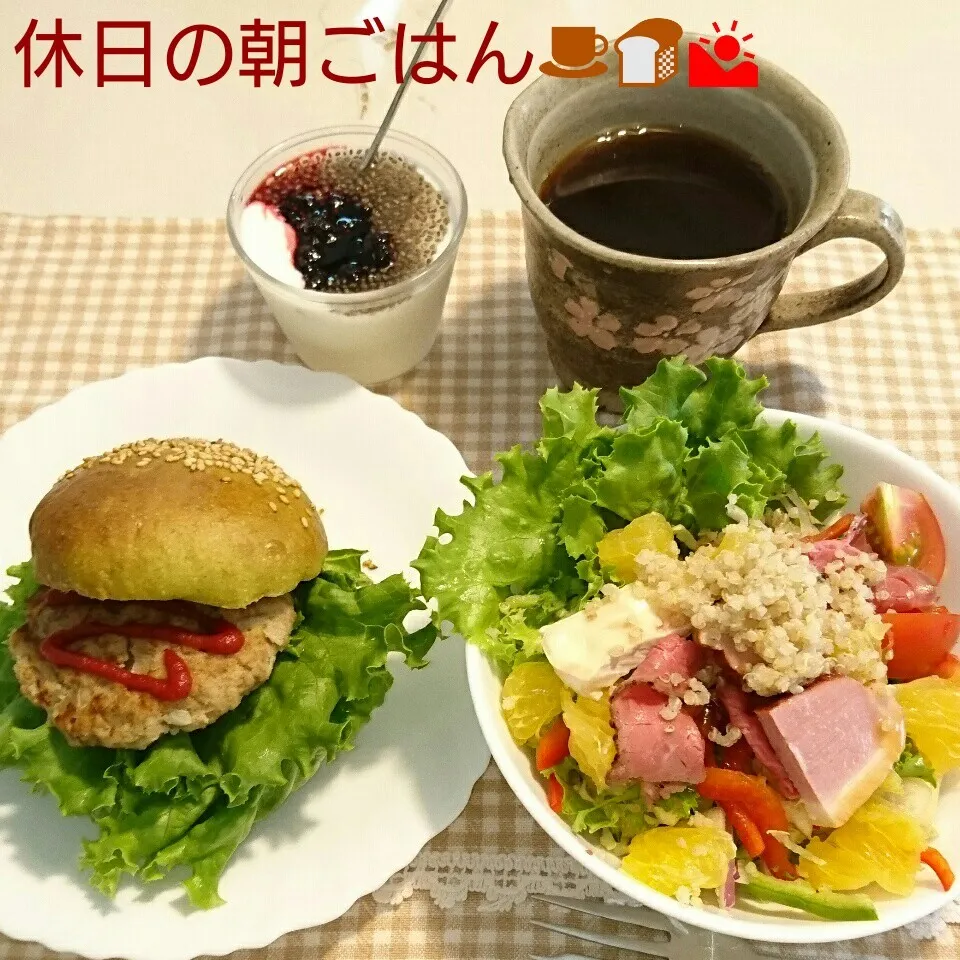 休日の朝ごはん☕🍞🌄|oomugiさん