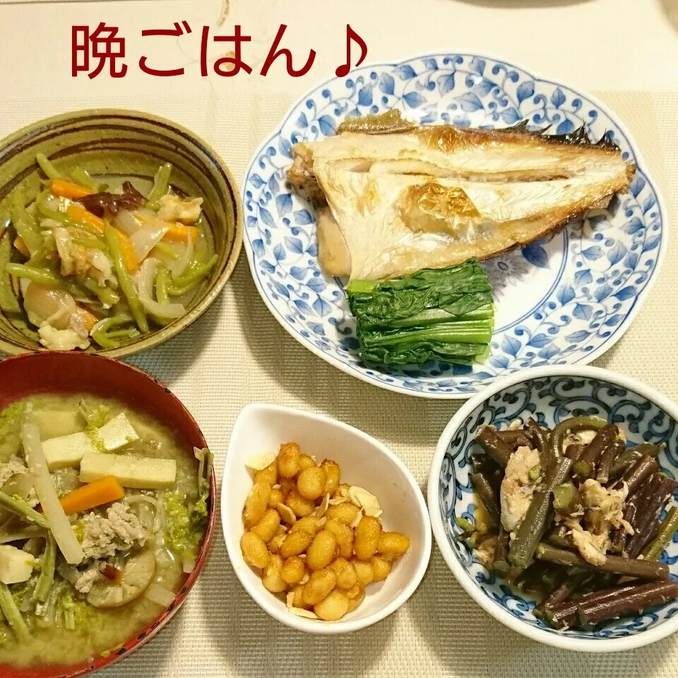 Snapdishの料理写真:今日の晩ごはん(干しガレイと…)|oomugiさん