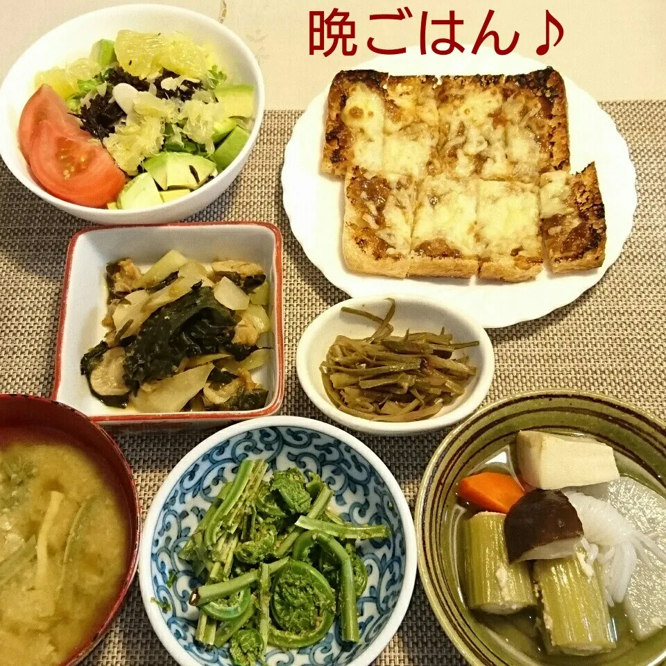 今日の晩ごはん(山菜づくしと…)|oomugiさん