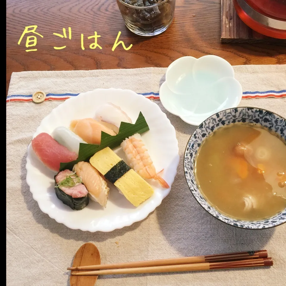 Snapdishの料理写真:お寿司、ポトフリメイク吸物|yakinasuさん