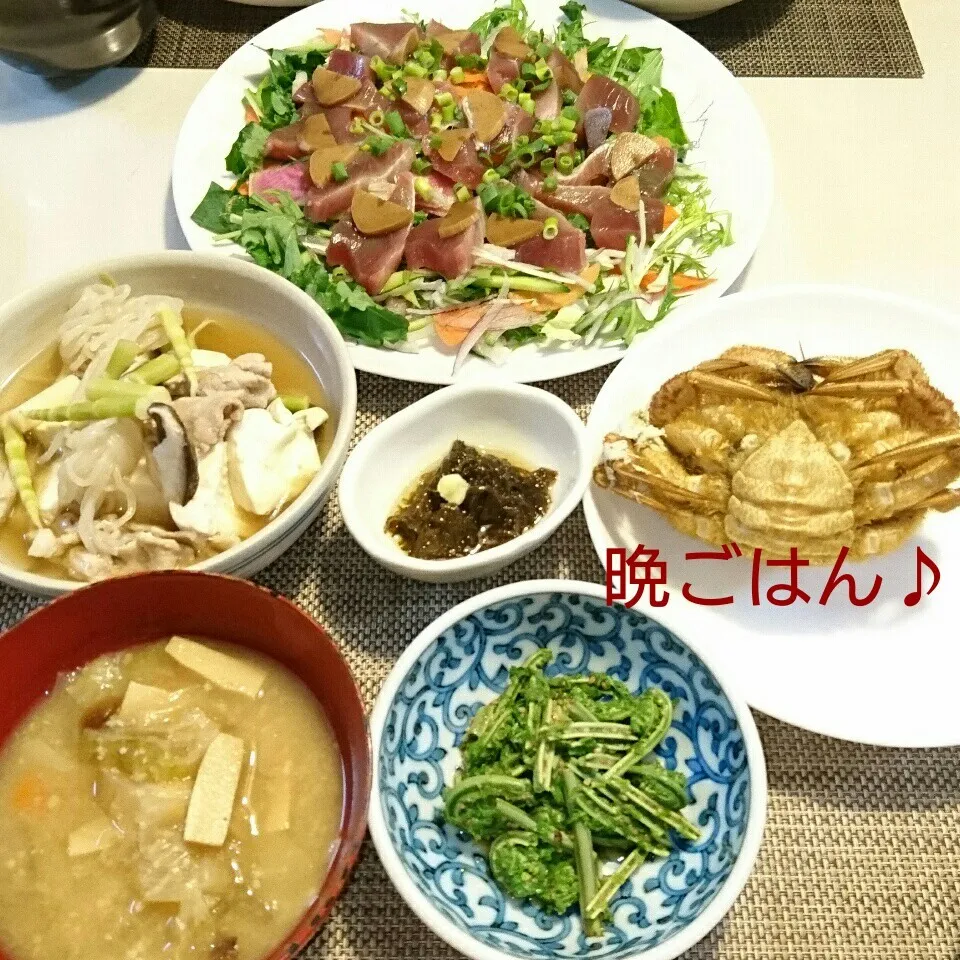 Snapdishの料理写真:今日の晩ごはん(かつおののっけ盛りと…)|oomugiさん