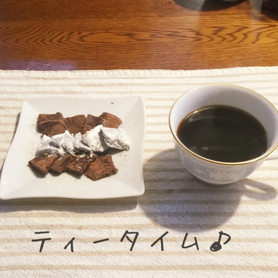 Snapdishの料理写真:バレンタインなので、生チョコで。いつもありがとう！|yakinasuさん