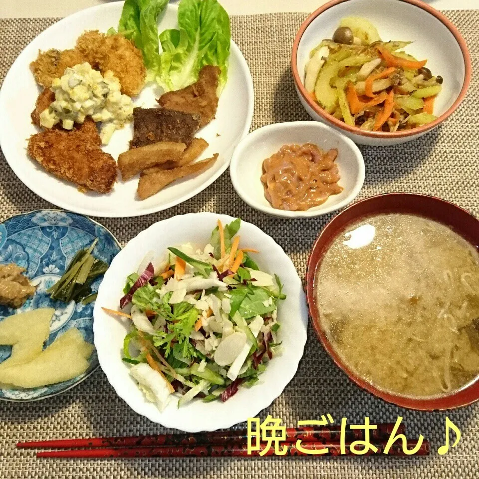 Snapdishの料理写真:今日の晩ごはん(カキ&フグフライと…)|oomugiさん