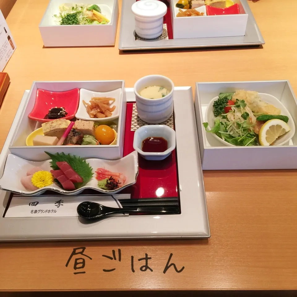 ホテルの日本料理屋さんで、豪華ランチ|yakinasuさん