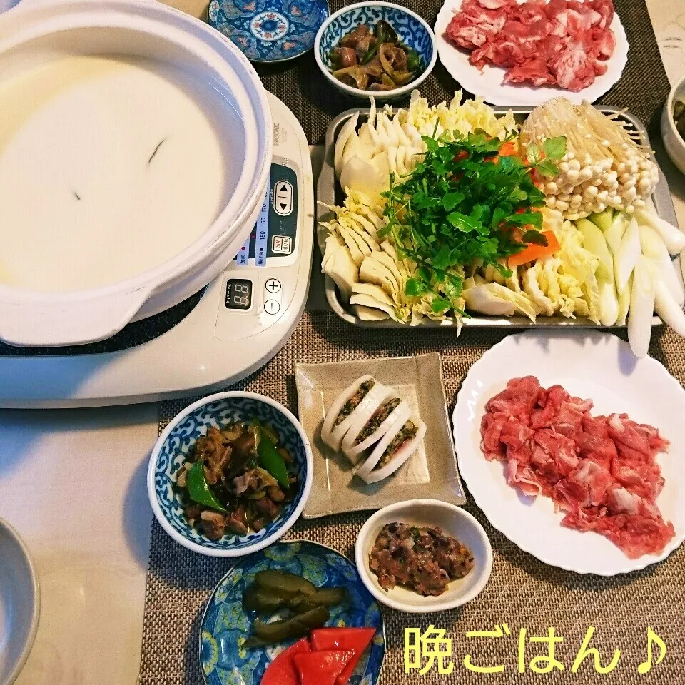 Snapdishの料理写真:今日の晩ごはん(豆乳しゃぶしゃぶと…)|oomugiさん