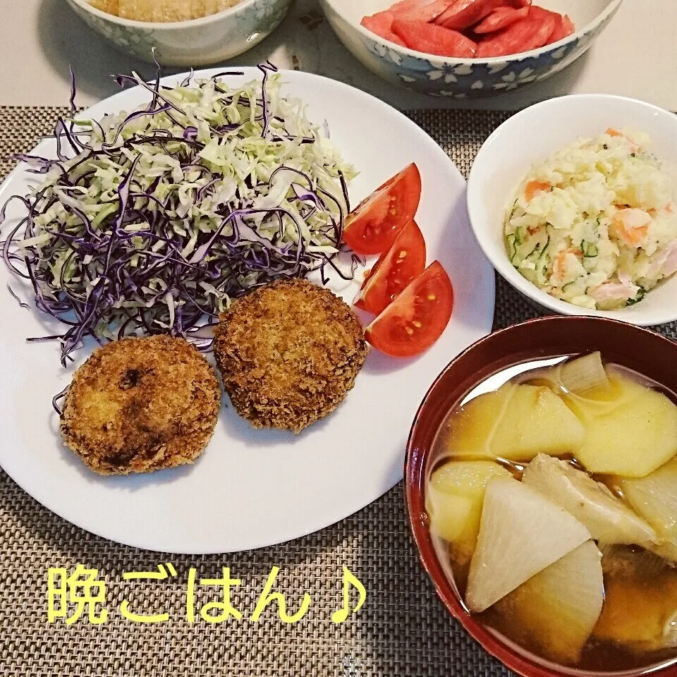 今日の晩ごはん(キャベツメンチカツと…)|oomugiさん