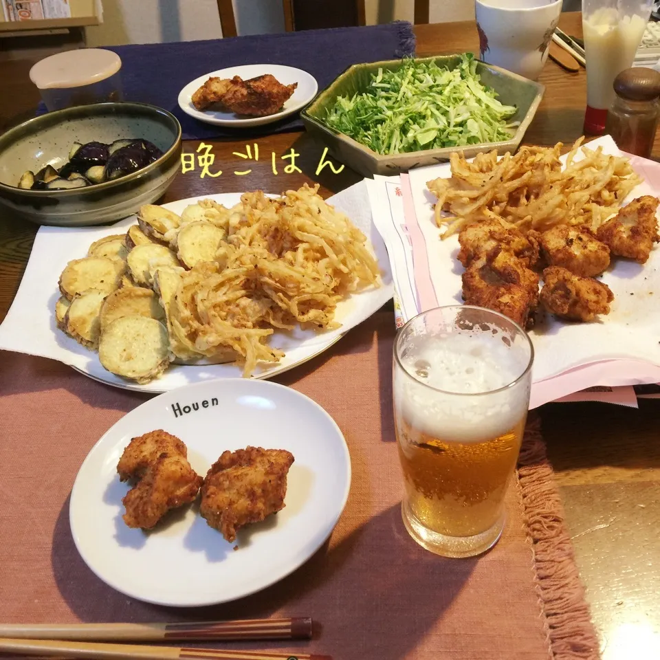 Snapdishの料理写真:フライドチキン、かき揚げ、薩摩芋天、茄子揚げ浸し、センキャベ|yakinasuさん