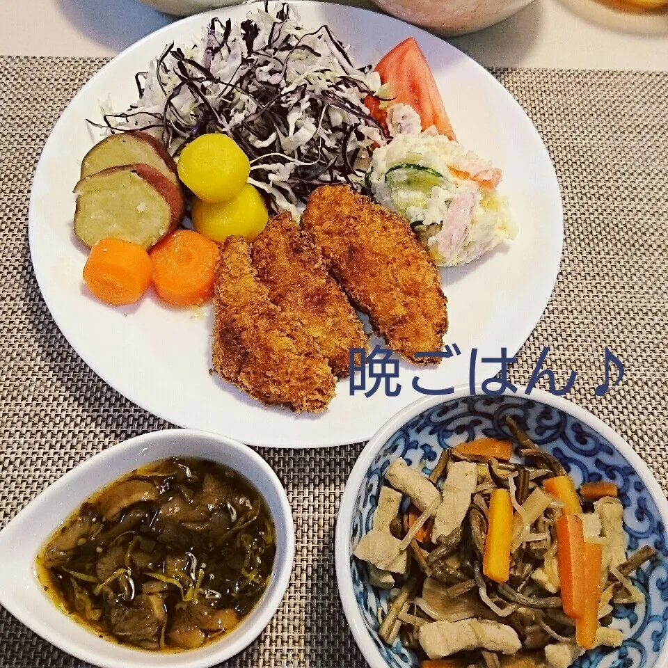 Snapdishの料理写真:今日の晩ごはん(鯛とフグのフライと…)|oomugiさん