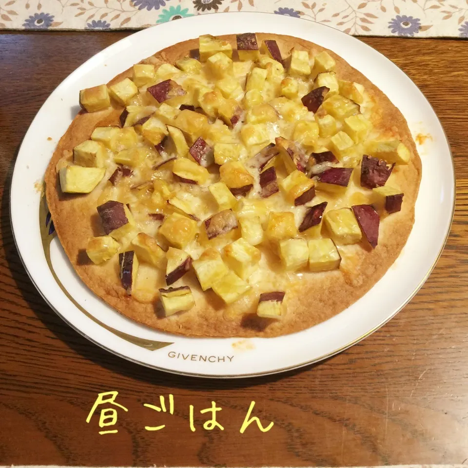 Snapdishの料理写真:薩摩芋「シルクスイート」の蜂蜜ピザ|yakinasuさん