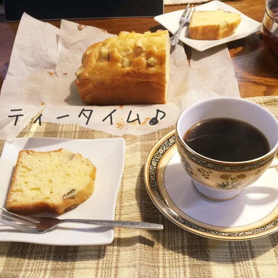 Snapdishの料理写真:まぜて、焼くだけ〜薩摩芋とクリームチーズのケーキ|yakinasuさん