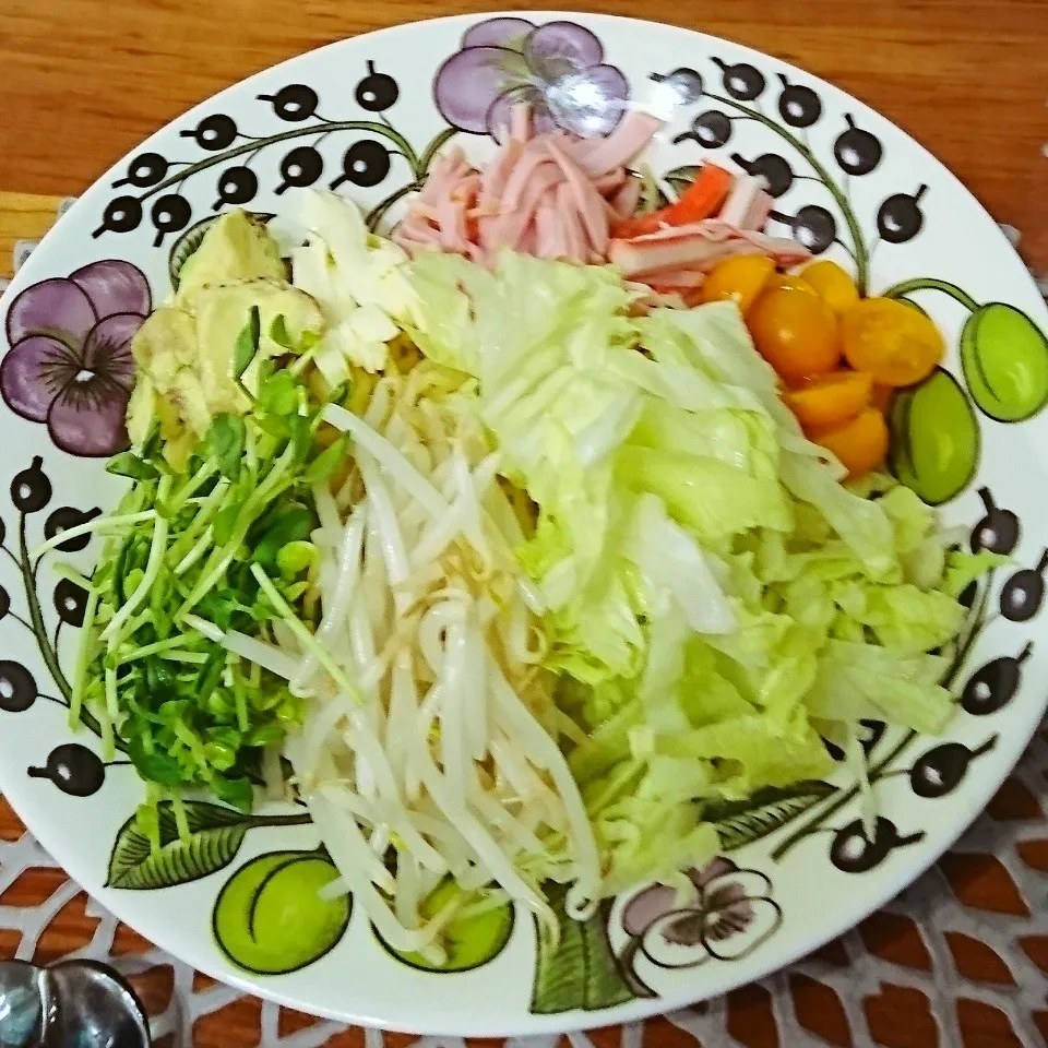 Snapdishの料理写真:冷やし中華|momomotototokokokoさん