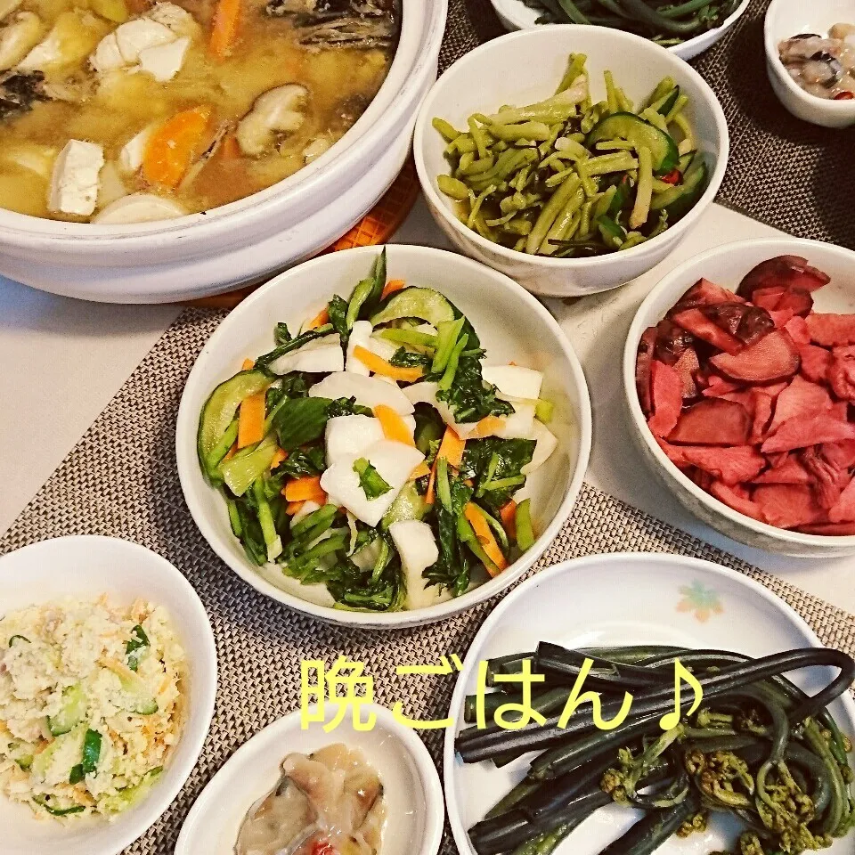 Snapdishの料理写真:今日の晩ごはん(カジカ鍋と…)|oomugiさん