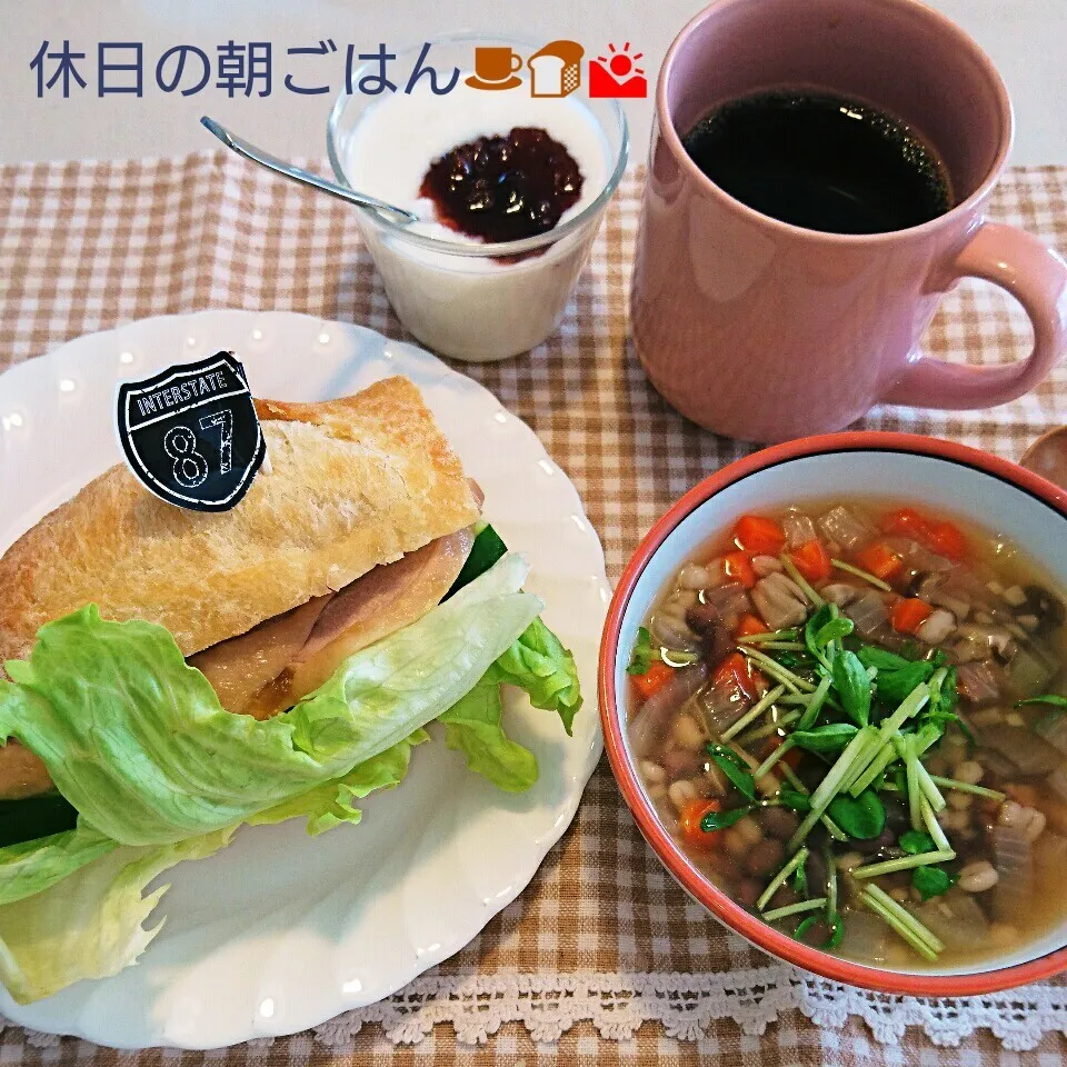 Snapdishの料理写真:休日の朝ごはん☕🍞🌄♪|oomugiさん