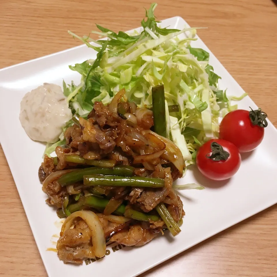 牛肉とニンニクの芽の炒め物|tomomiさん