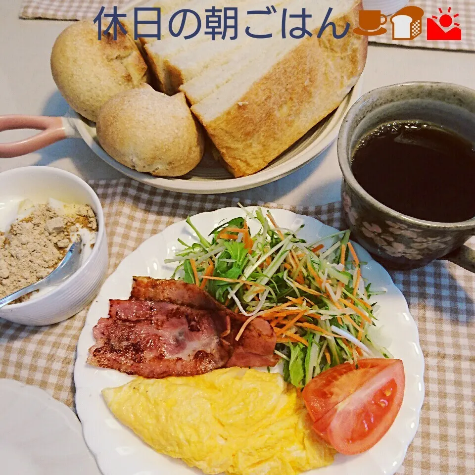 休日の朝ごはん☕🍞🌄|oomugiさん