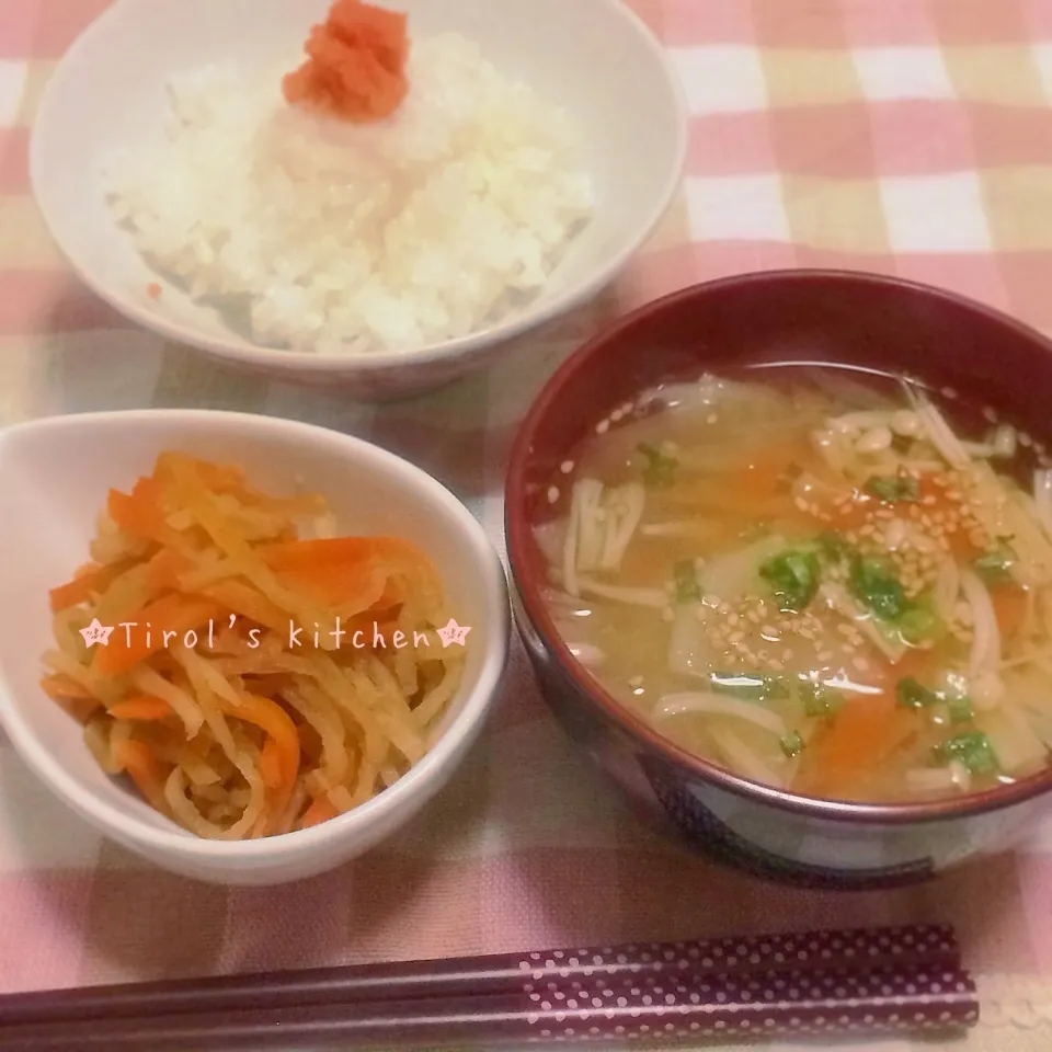 切り干し大根の煮物とお味噌汁のお夕飯|tomomiさん