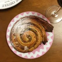 Paris 仕込みのエスカルゴ🥐|えりさん