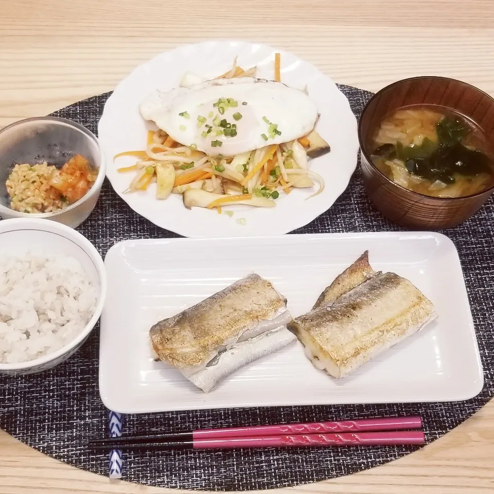 Snapdishの料理写真:太刀魚のレモンバターソテー|Yuk@さん