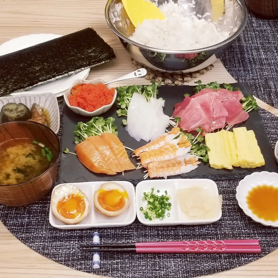 Snapdishの料理写真:手巻き寿司❤️|Yuk@さん