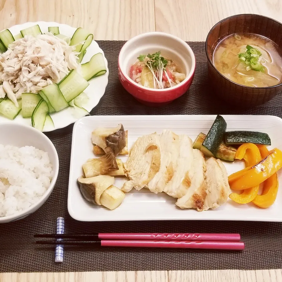 Snapdishの料理写真:鶏肉と野菜の南蛮漬け|Yuk@さん