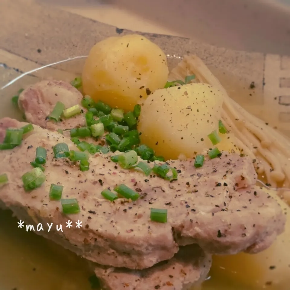 ゆうママさんの♡豚ロース肉とじゃがいもの塩だれ煮♡|しんのすけさん