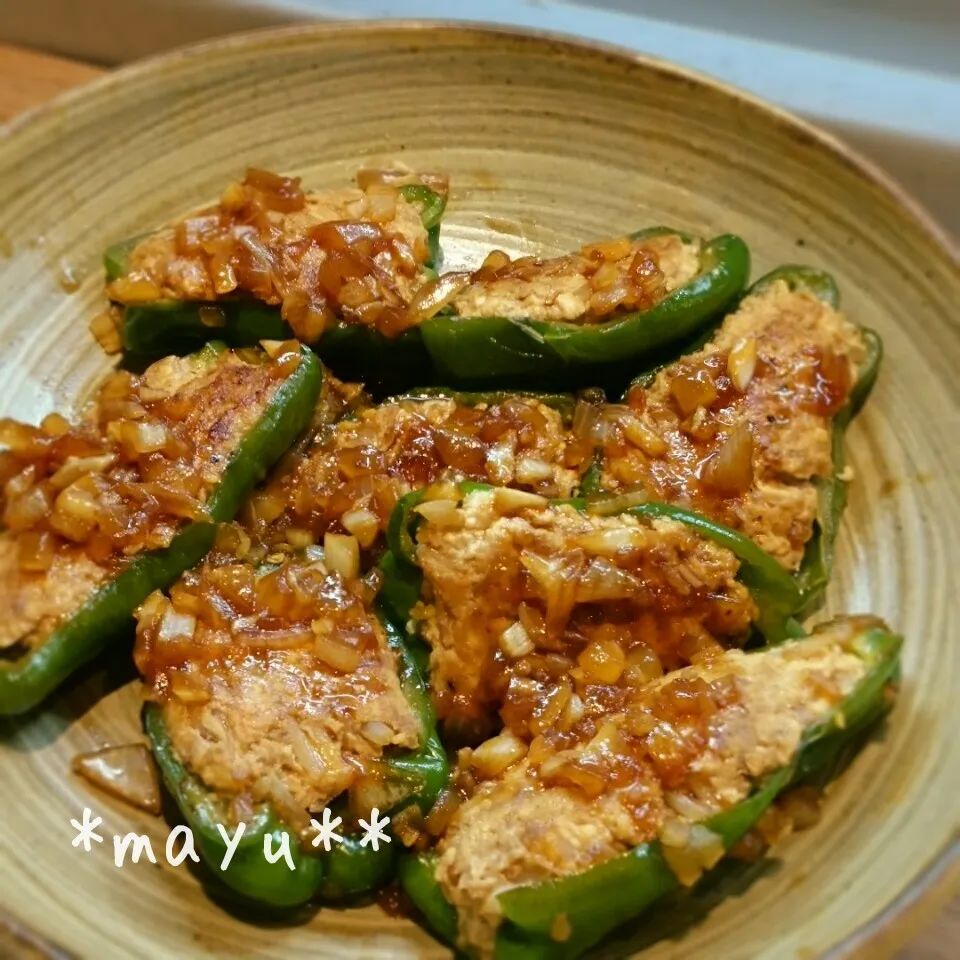 もやしと豆腐でかさ増し♡ピーマンの肉詰め♡|しんのすけさん