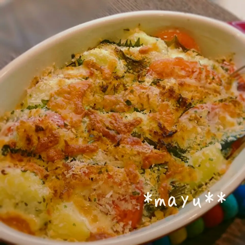 鰯とトマトとじゃがいものパン粉焼き♡|しんのすけさん