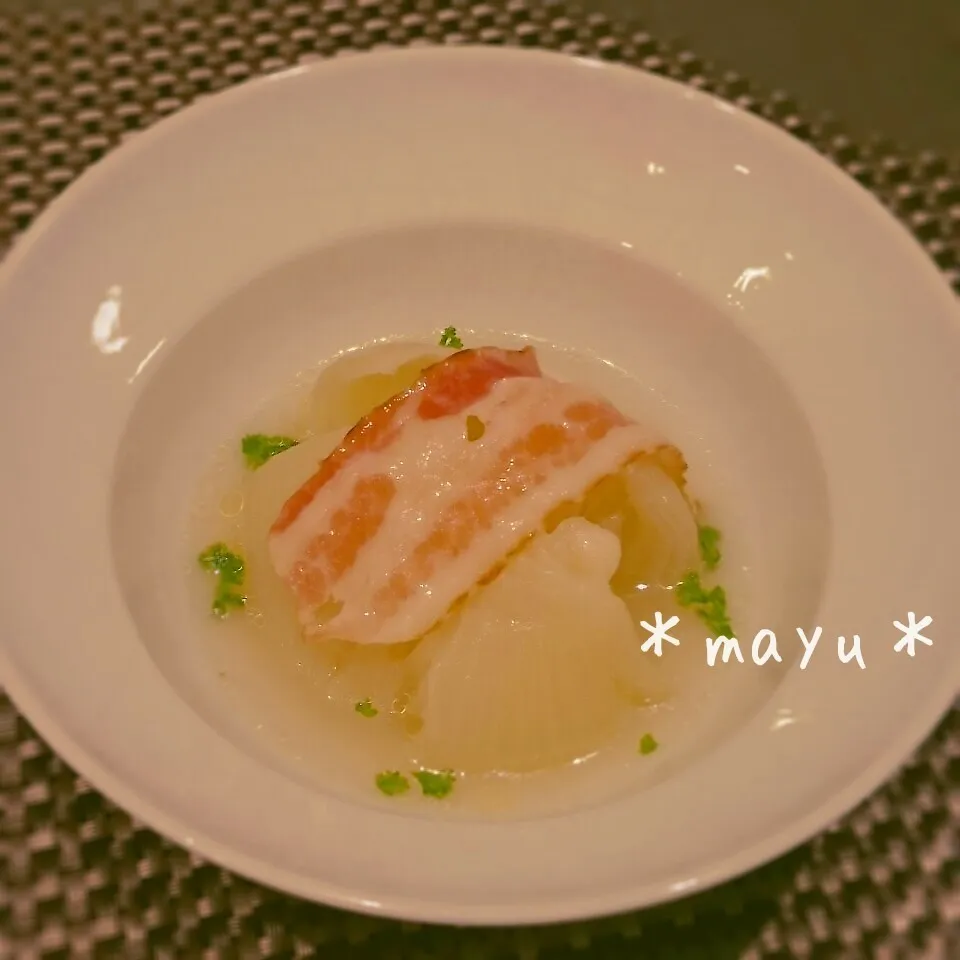 Snapdishの料理写真:すみおさんの♡玉ねぎまるごと♡|しんのすけさん