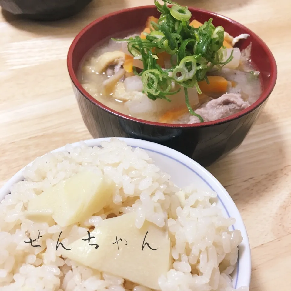 筍ご飯と具沢山の豚汁〜〜ぅ❣️💖|せんちゃんさん