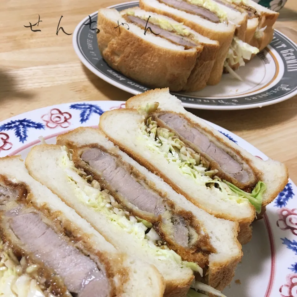 Snapdishの料理写真:自家製パンでトンカツサンドウィッチ❣️💖うまか‼️|せんちゃんさん