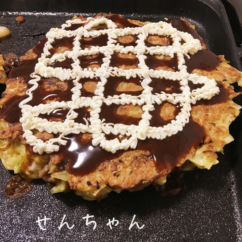 モダン焼きというソバ入りのお好み焼き❣️💖|せんちゃんさん