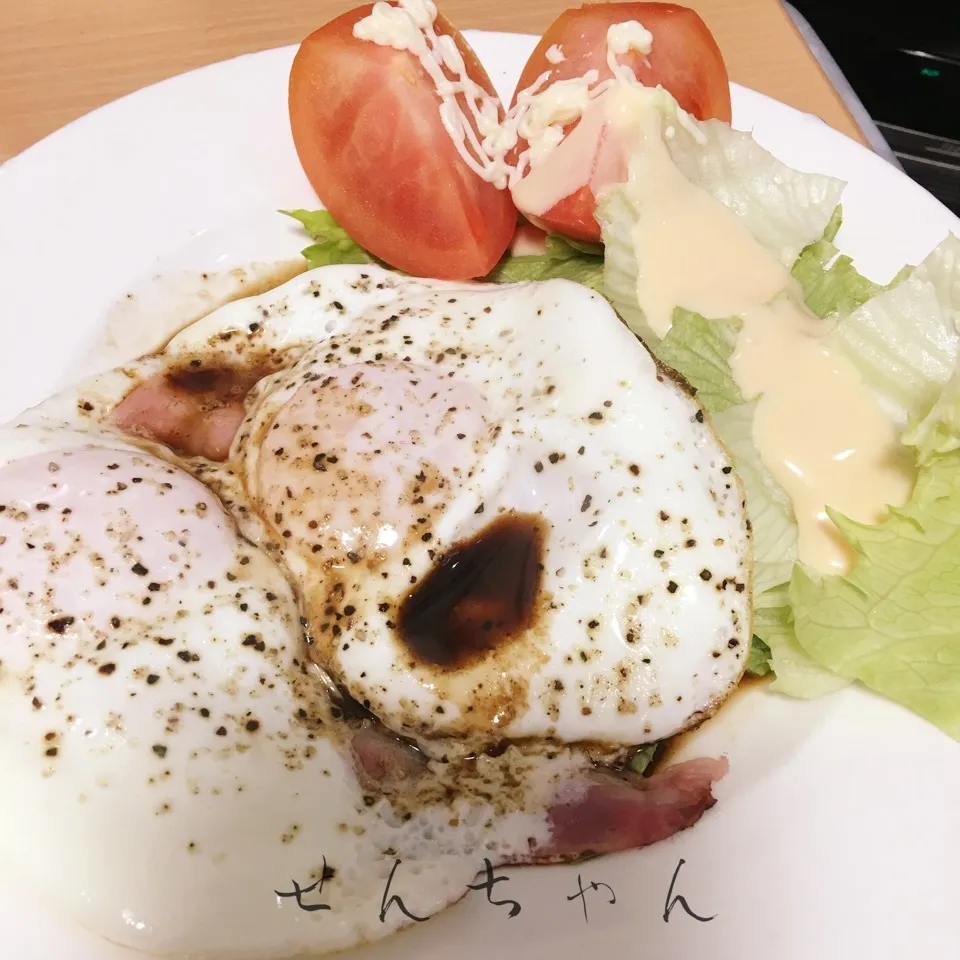 Snapdishの料理写真:ベーコン🥓エッグ🥚❣️美味か〜〜♪(⌒▽⌒)|せんちゃんさん